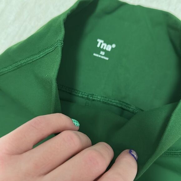 New Aritzia XS Green Leggings - Picture 3 of 5